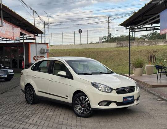 FIAT GRAND SIENA 1.6 MPI ESSENCE 16V FLEX 4P AUTOMATIZADO FIAT GRAND SIENA 1.6 MPI ESSENCE 16V FLEX 4P AUTOMATIZADO